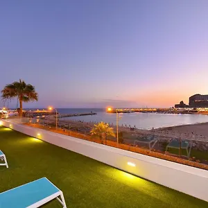 Beachfront Morea Puerto Rico By Villagrancanaria Lejlighed